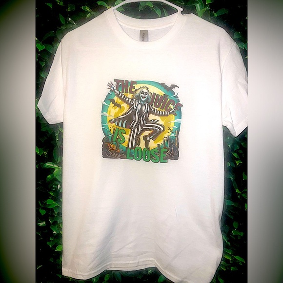 SALE NEW Beetlejuice Graphic Tee The Juice Is Loose - Picture 4 of 4